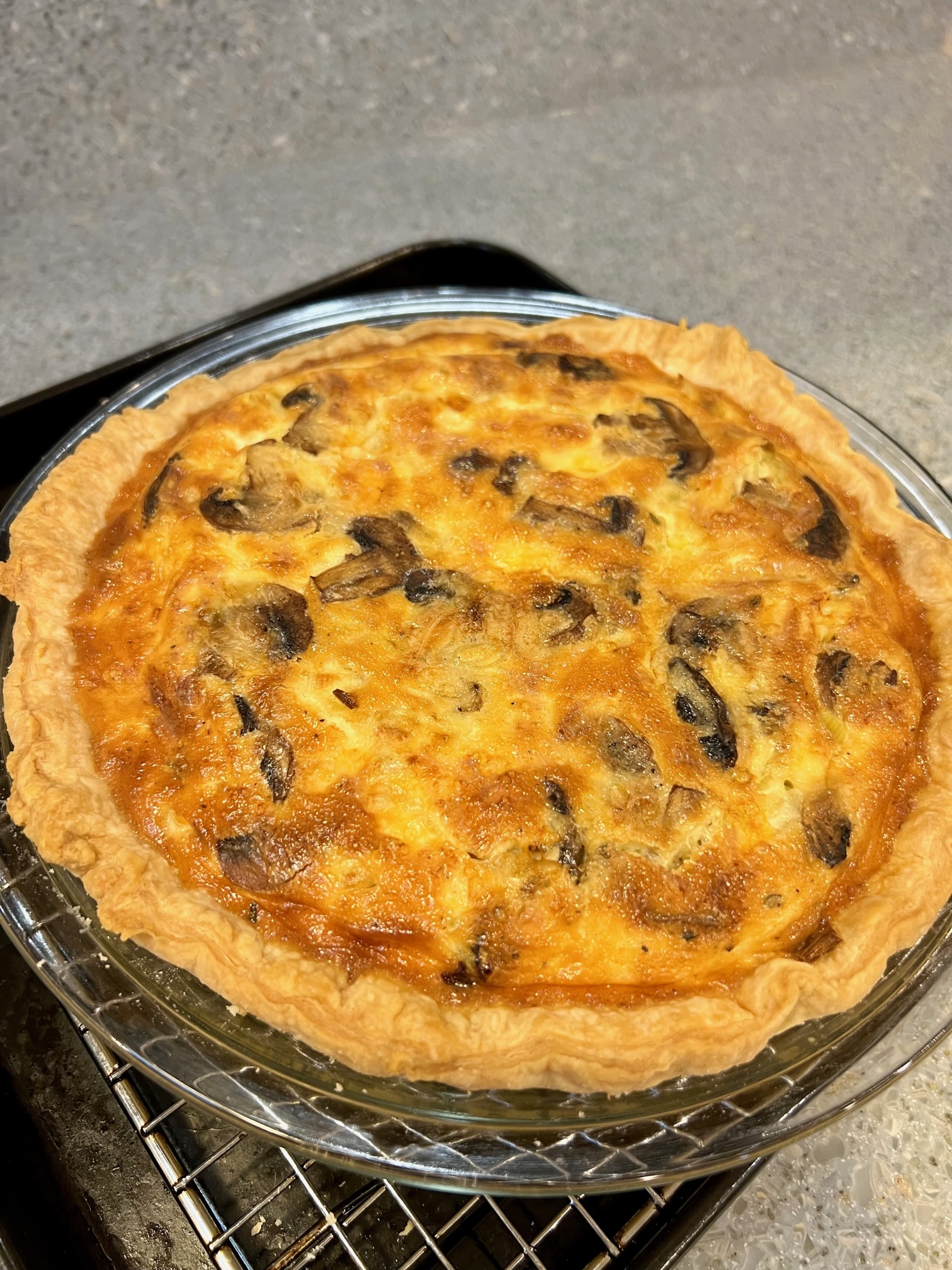 Best Easy Quiche Recipe - The Mom Touch